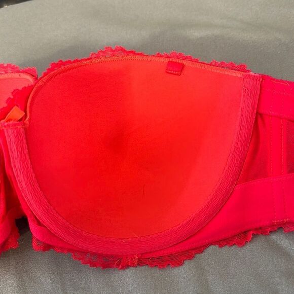 Victoria's Secret  Dream Angles Bra Size 32DD Underwire Demi Lace - Picture 11 of 16